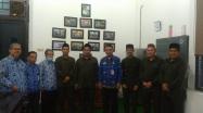 Kepala DKPUS Provinsi Babel Rakhmadi foto Bersama Kepala Sekolah dan jajaran MA Al Islam Kemuja, Babel, Senin (17/10/2022). 