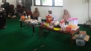 Kepala DKPUS Babel Rakhmadi saat memimpin doa memperingati Nisfu Sya'ban 1443 H, Jumat (18/3/2022).