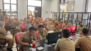 ASN DKPUS Provinsi Kepulauan Bangka Belitung saat mengikuti Sosialisasi Pergub TPP Nomor 10 Tahun 2022, Aplikasi Simadig dan eKinerja dari Tim BKPSDM, Senin (30/5/2022).