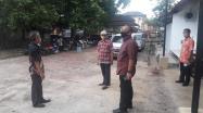 Kepala DKPUS Babel Dr Asyraf Suryadin saat mendampingi Kabid Pengembangan Perpustakaan Umum dan Khusus Perpusnas RI, Nurhadi Saputra meninjau lokasi rencana Pengembangan Gedung Perpustakaan Babel.